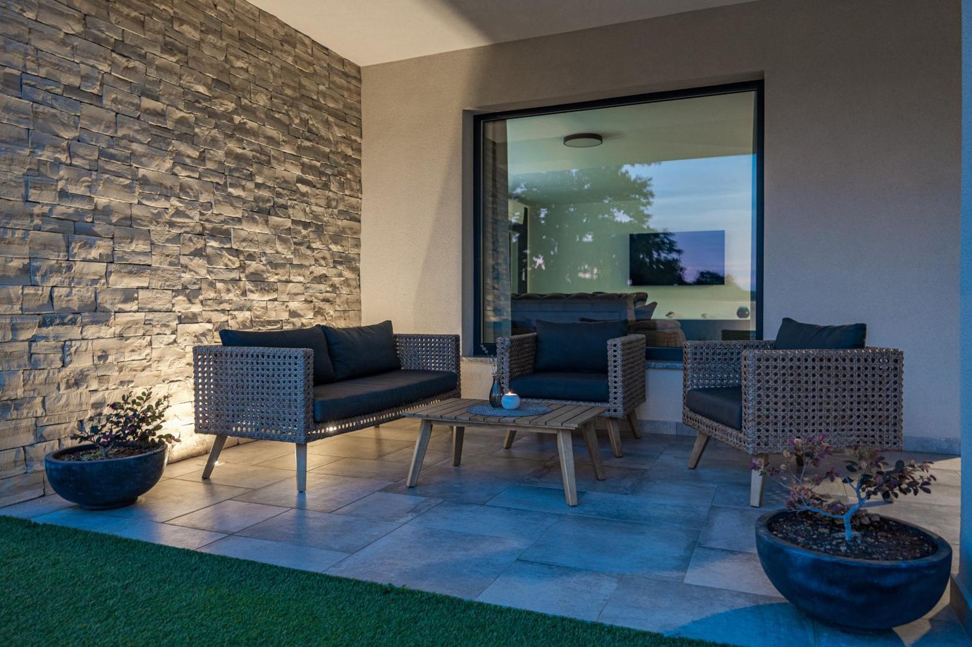 Special Offer! New Luxury Apartment With Pool, Fitness, Outdoor Bar&Grill บูเย ภายนอก รูปภาพ
