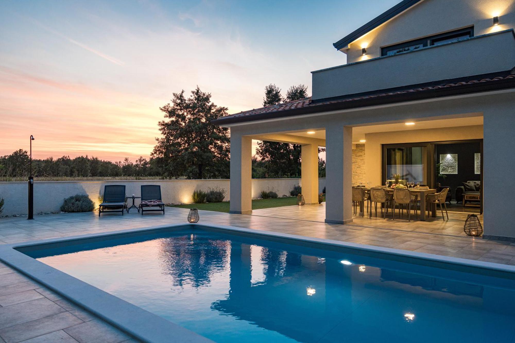 Special Offer! New Luxury Apartment With Pool, Fitness, Outdoor Bar&Grill บูเย ภายนอก รูปภาพ