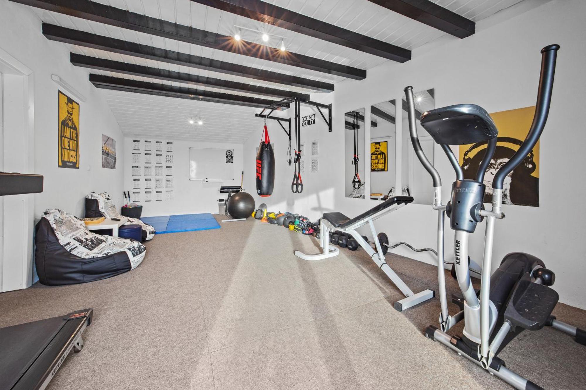 Special Offer! New Luxury Apartment With Pool, Fitness, Outdoor Bar&Grill บูเย ภายนอก รูปภาพ